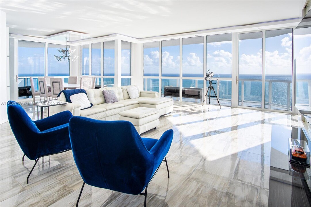 16425 Collins Ave in Sunny Isles Beach, FL - Building Photo