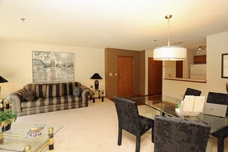 Willow Brook Greens in Brookfield, WI - Building Photo - Interior Photo