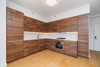 171 Suffolk St, Unit 11C in New York, NY - Foto de edificio - Building Photo