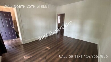 2453 N 25th St in Milwaukee, WI - Building Photo - Building Photo