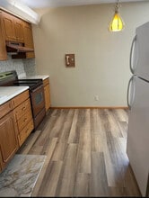 1500 Jersey St, Unit D in Alton, IL - Foto de edificio - Building Photo