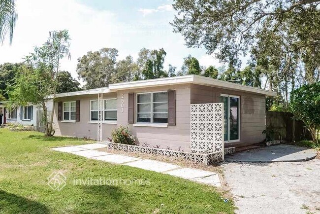 2901 34th Ave N in St. Petersburg, FL - Building Photo - Building Photo