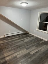 15 Bouchard Ave, Unit 2 in Dracut, MA - Foto de edificio - Building Photo