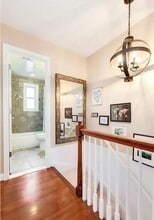 329 Wesmond Dr in Alexandria, VA - Foto de edificio - Building Photo