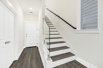 6713 St Augustine St in Houston, TX - Building Photo - Building Photo