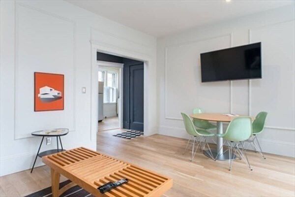 457 Washington St, Unit 2