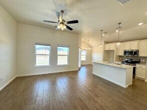 3117 Mt Nebo Dr in Yukon, OK - Building Photo - Building Photo