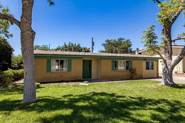 property at 1909 Othello Ct NE
