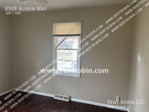 8508 Ruskin Way in Kansas City, MO - Building Photo - Building Photo