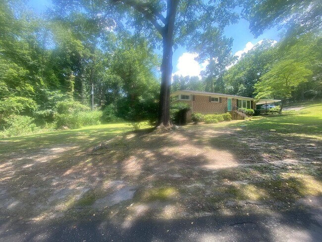 1524 Alpine Dr in West Columbia, SC - Building Photo - Building Photo