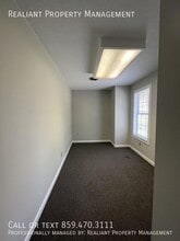 405 N Lexington Ave in Wilmore, KY - Building Photo - Building Photo