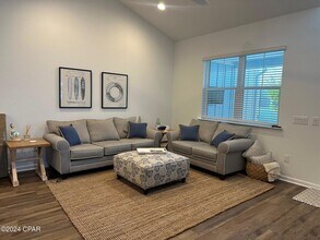 8501 Dreams Float Ct in Panama City Beach, FL - Foto de edificio - Building Photo