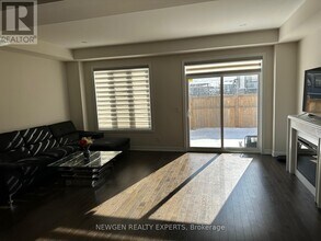 17 Stonehill Ave. in Kitchener, ON - Building Photo - Building Photo