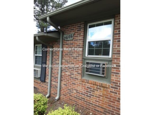 7646 Brewster Pl in Fayetteville, NC - Building Photo - Building Photo