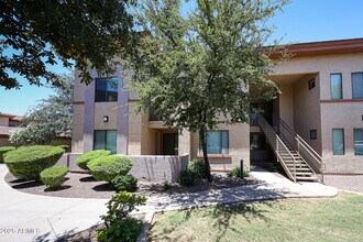 3330 S Gilbert Rd in Chandler, AZ - Building Photo - Building Photo