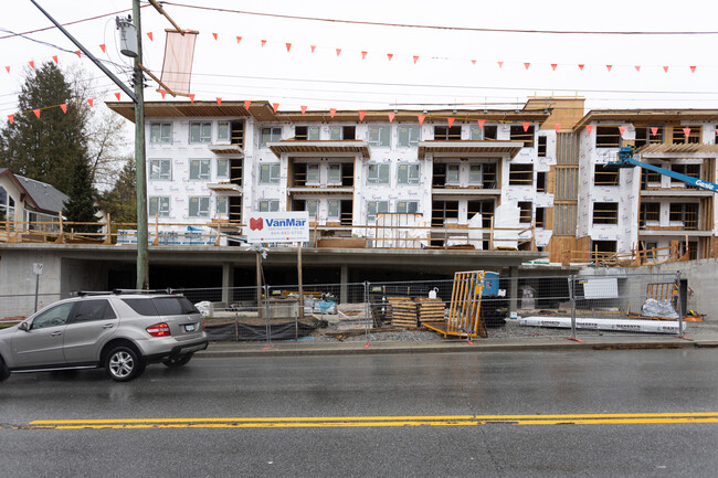 Hollyburn Delbrook in North Vancouver, BC - Building Photo - Building Photo