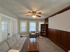 20 Benton Rd, Unit 2A-201 in Somerville, MA - Building Photo