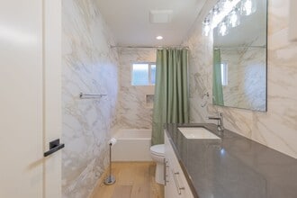511 Burnham Rd in Oak View, CA - Building Photo - Building Photo
