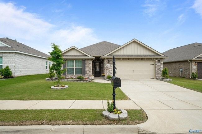 property at 6077 Thorntons Way Cir NW