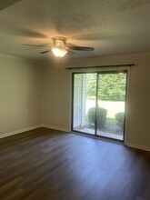 502 Mystic Dr in Greensboro, NC - Building Photo - Building Photo