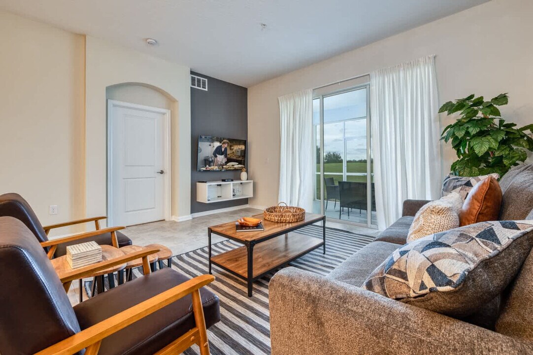 723 Ocean Course Ave in Kissimmee, FL - Building Photo