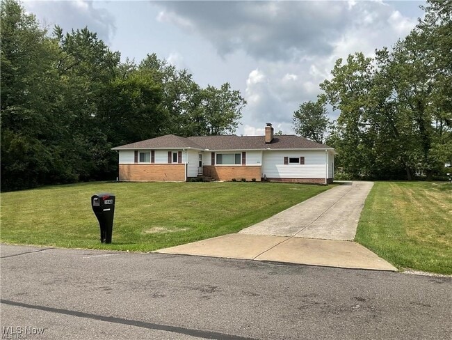 3648 Avondale Rd in Woodmere, OH - Building Photo - Building Photo