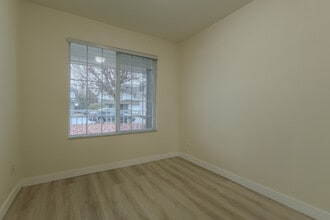 34660-34666 6 Ave in Abbotsford, BC - Building Photo - Building Photo