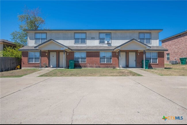 property at 1606 Aztec Trce