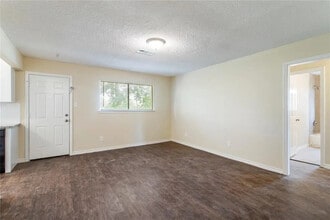 5427 Bungalow Ln in Houston, TX - Foto de edificio - Building Photo