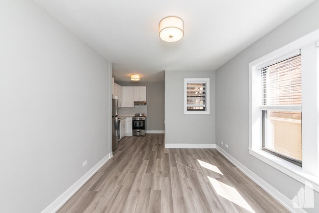 3937 N Janssen Ave, Unit 3W in Chicago, IL - Building Photo - Building Photo