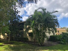 400 18th St, Unit L-5 in Vero Beach, FL - Building Photo