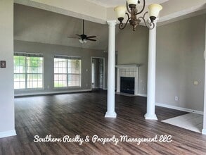 68 Silver Pointe Dr in Elmore, AL - Building Photo - Building Photo