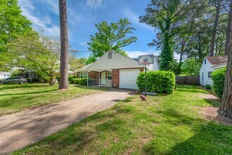 614 Essex Park Dr in Hampton, VA - Building Photo - Building Photo