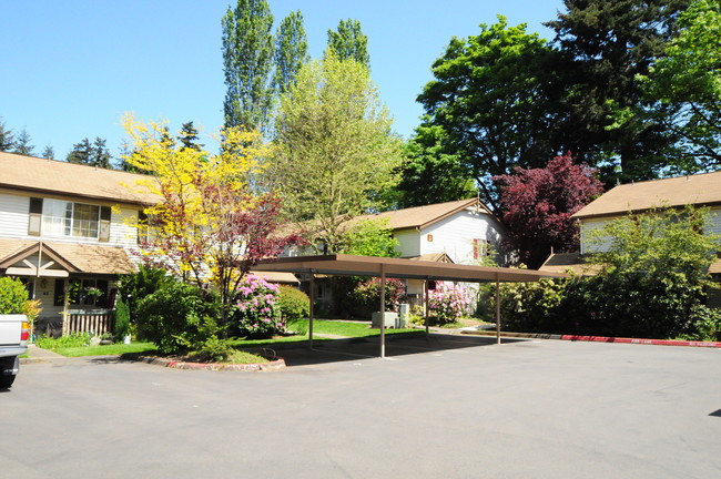 Kingswood Townhomes in Bothell, WA - Building Photo - Building Photo