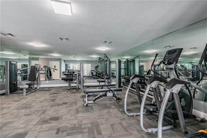 115 S Lois Ave in Tampa, FL - Building Photo