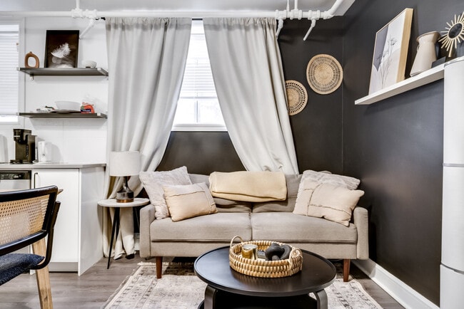 211 Ivy Crescent, Unit SI ID1537666P