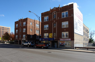 KPP Belmont in Chicago, IL - Foto de edificio - Building Photo