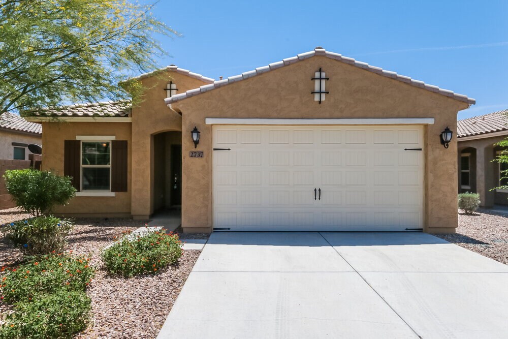 2737 E Mews Rd in Gilbert, AZ - Foto de edificio
