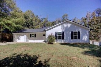 915 Navajo Trail in Covington, GA - Building Photo - Building Photo