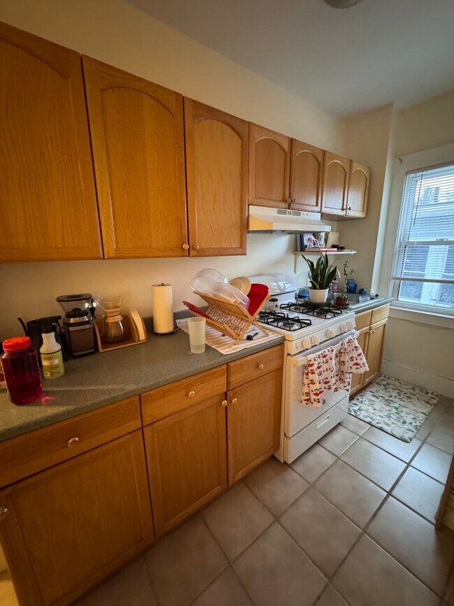 property at 132 1/2 Oxford St