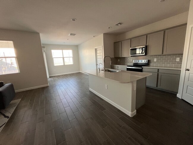 23928 W Ripple Rd in Buckeye, AZ - Building Photo - Building Photo