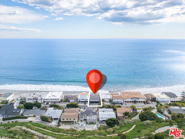 25154 Malibu Rd in Malibu, CA - Building Photo - Building Photo