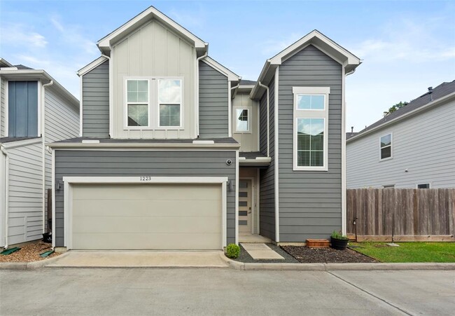 property at 1223 W Tidwell Rd