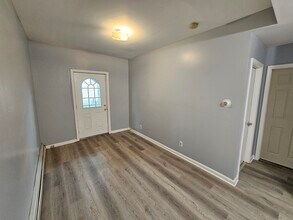 13 W 52nd St in Bayonne, NJ - Building Photo - Building Photo