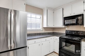 200 Parma Dr in Daphne, AL - Building Photo - Building Photo