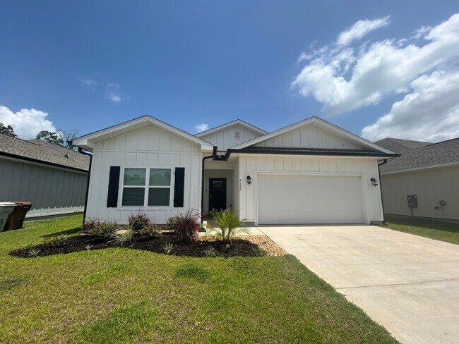 5380 Cornwall Dr in Milton, FL - Building Photo - Building Photo