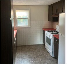 157 Stone St. in Walpole, MA - Building Photo - Building Photo