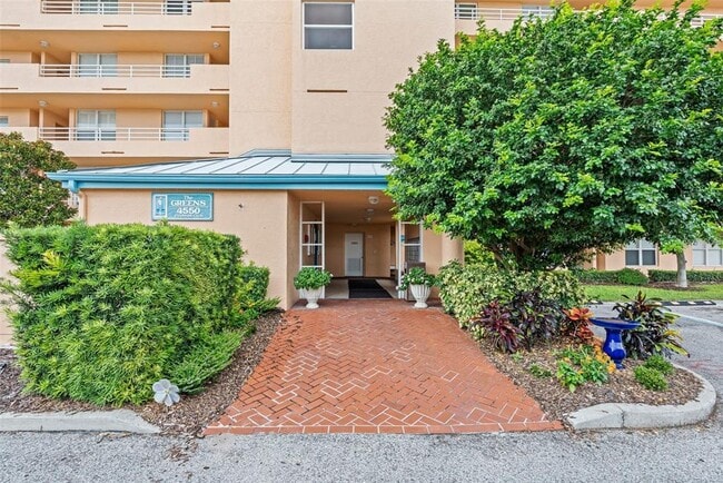 4550 Pinebrook Cir in Bradenton, FL - Building Photo - Building Photo