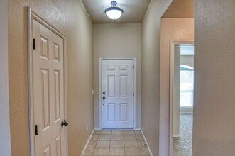 217 Tecumseh Meadows Dr in Norman, OK - Building Photo - Building Photo