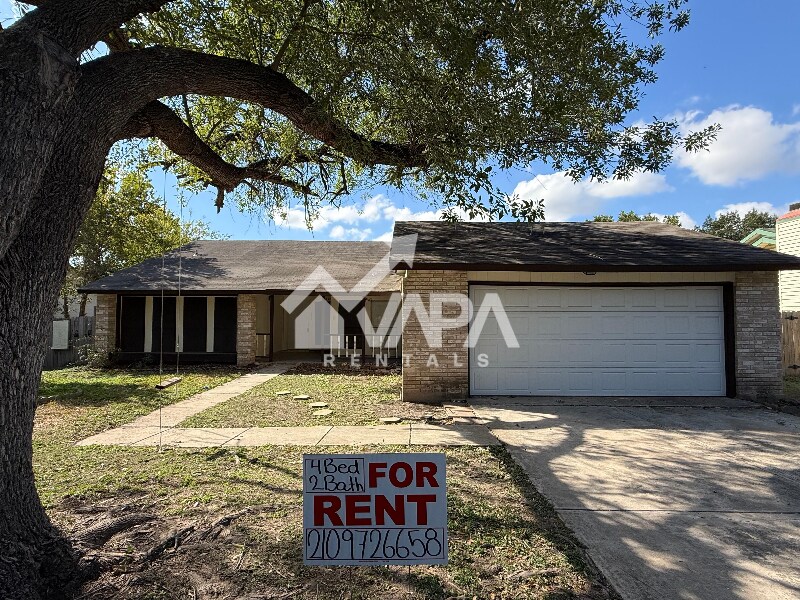 10123 Vigilante Trail in Converse, TX - Foto de edificio